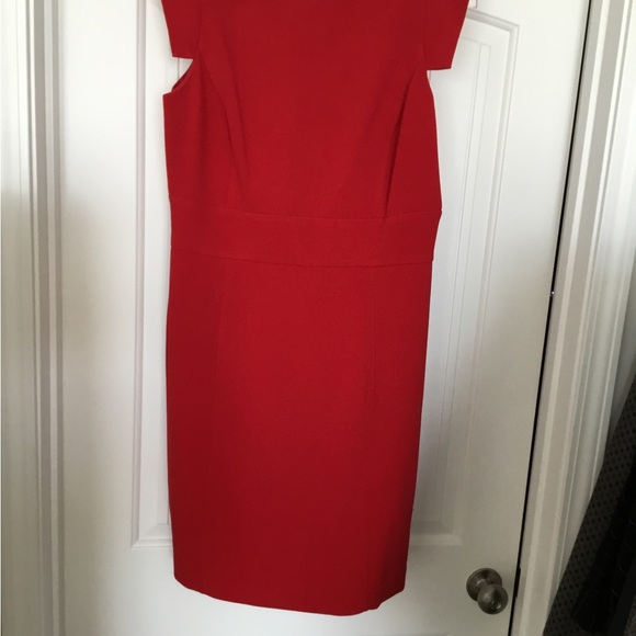 Dress - Picture 3 of 3